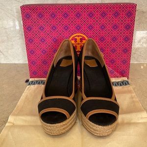 TORY BURCH ESPADRILLE CANVAS WEDGE- size 6.5